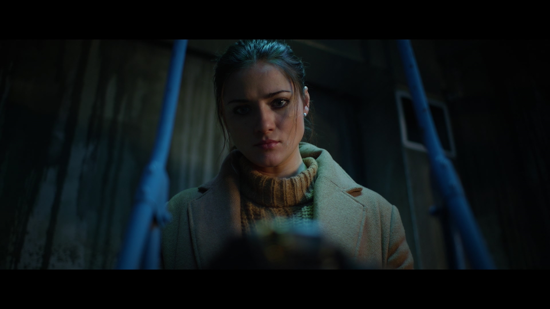 她看见红色/她目击血案/She Sees Red